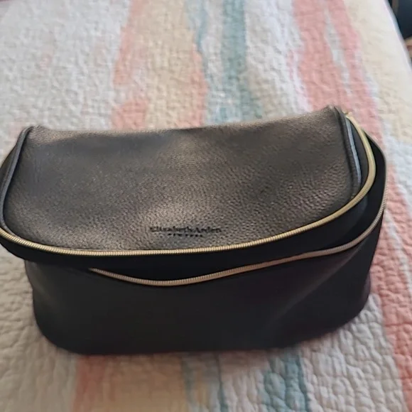 Elizabeth Arden cosmetic bag - Picture 2 of 4